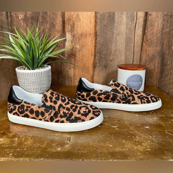 Stuart Weitzman Daryl Calf Hair Slip-on Sneakers- Size 36 5 1/2 - NWT - Picture 3 of 8